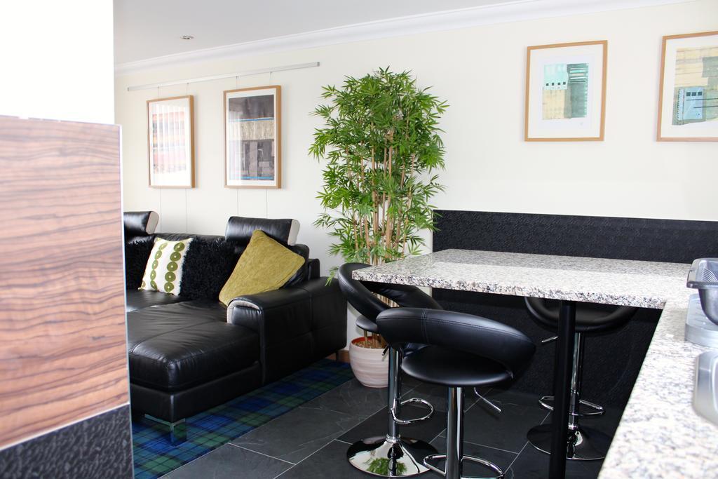 Misty Isle Apartments Ltd - Maol View Kyleakin Bilik gambar